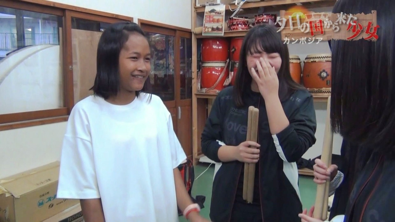 01.ビデオ大賞　夕日の国から来た少女　